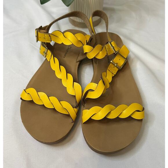 CL Laundry Bright Yellow Braided Slingback Lightweight Sandals Size 8 - Picture 1 of 3